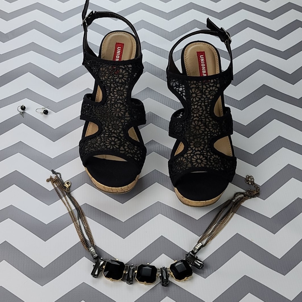 NWT womens high heel sandal